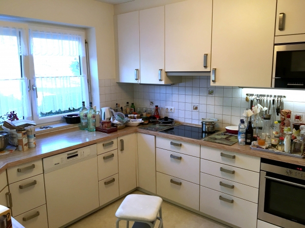 Durach: Reihenhaus mit Bergblick und großer Einbauküche
